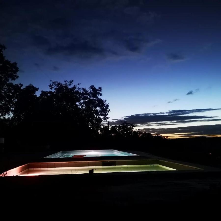 Domaine De Lascaux Bed & Breakfast Montignac-Lascaux Exterior photo