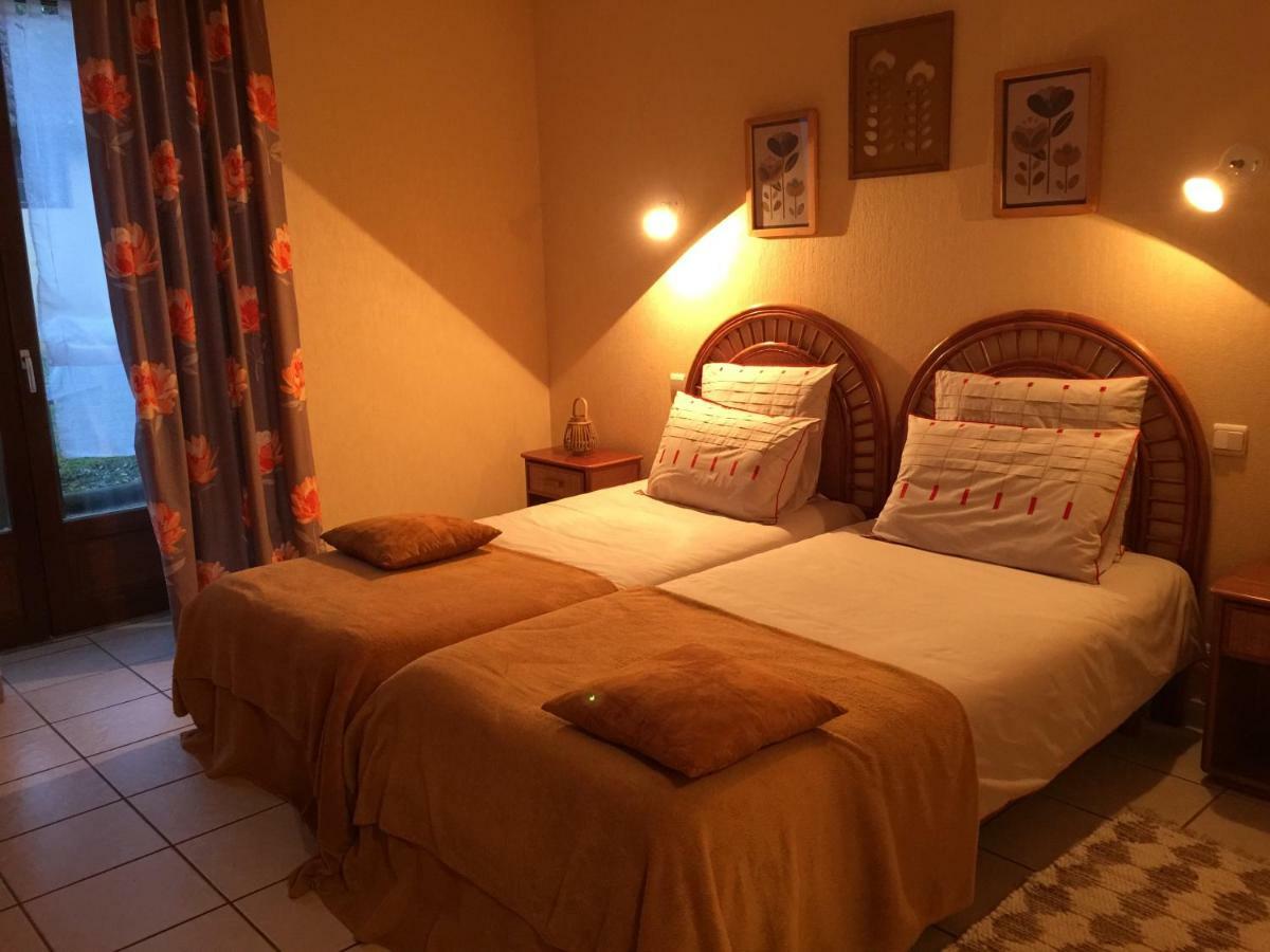 Domaine De Lascaux Bed & Breakfast Montignac-Lascaux Exterior photo